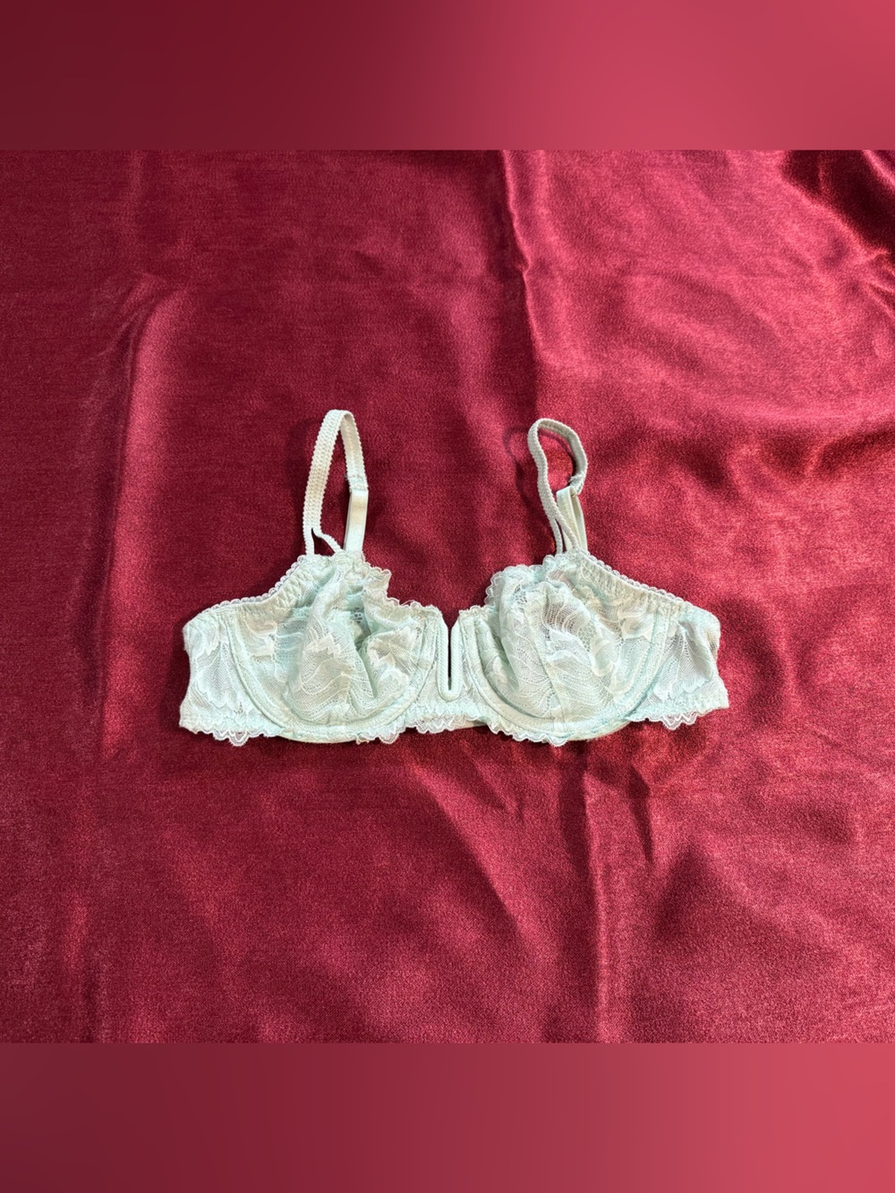 Auden Lace Underwire Bra in Mint Green